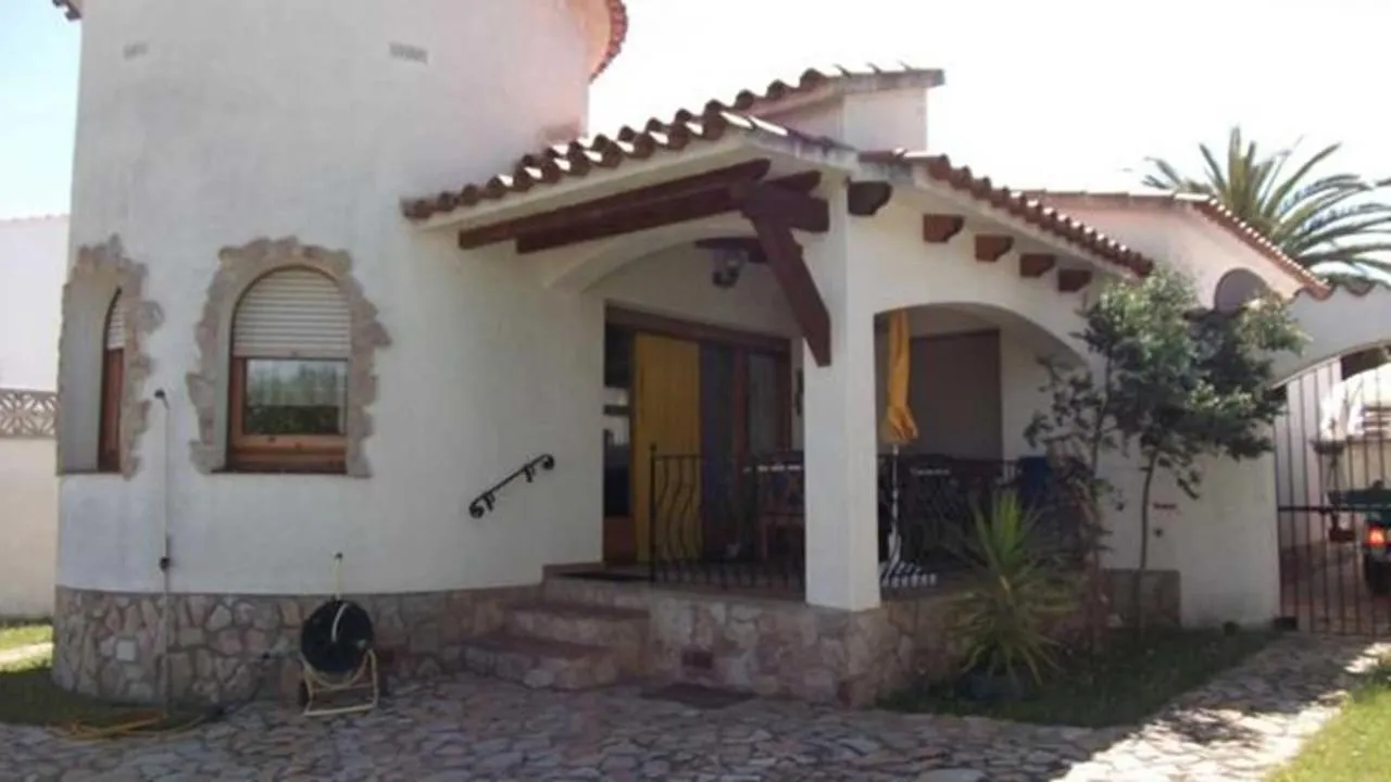 Villa Amb Jardi I Amarre Empuriabrava 0*,  Spain