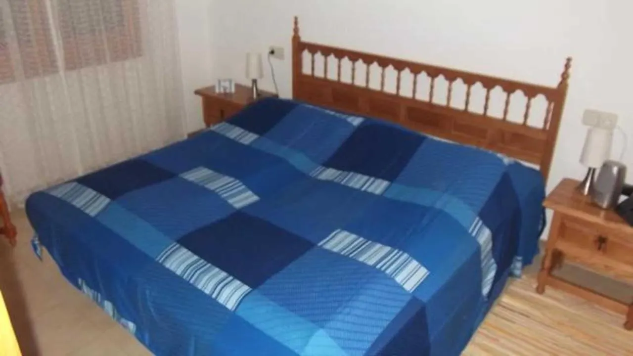 Holiday home Villa Amb Jardi I Amarre Empuriabrava