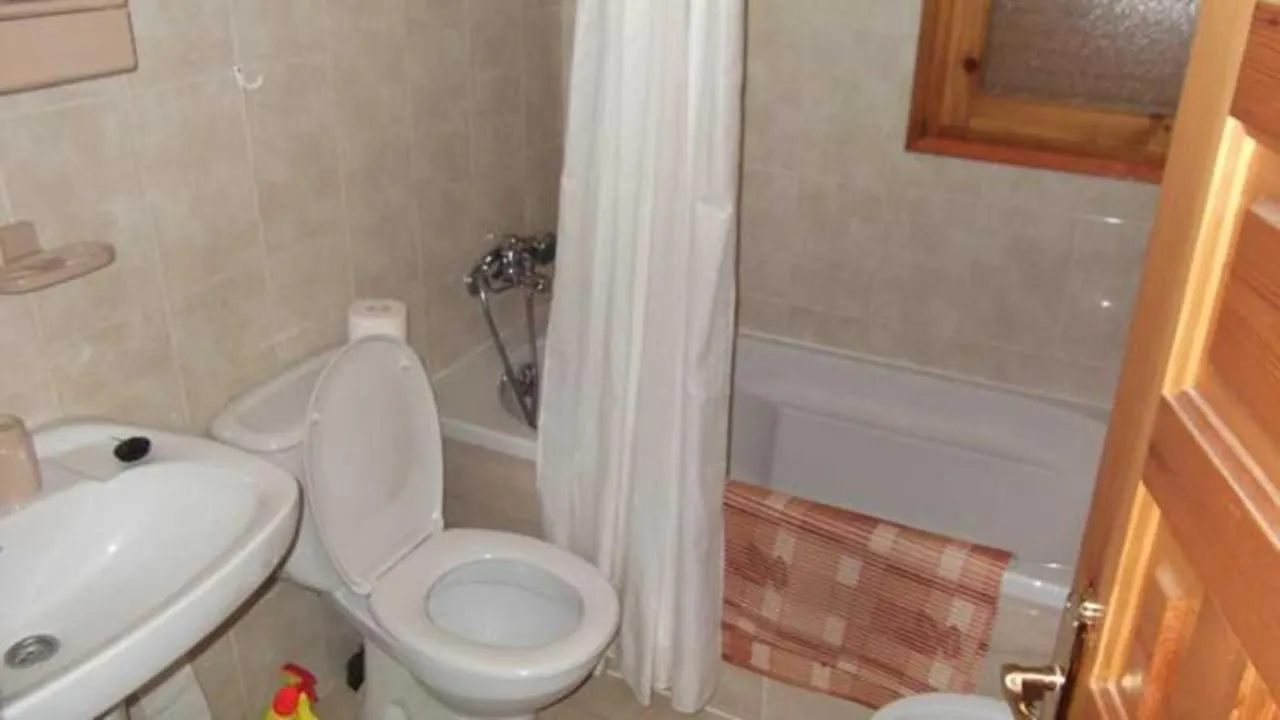 Holiday home Villa Amb Jardi I Amarre Empuriabrava